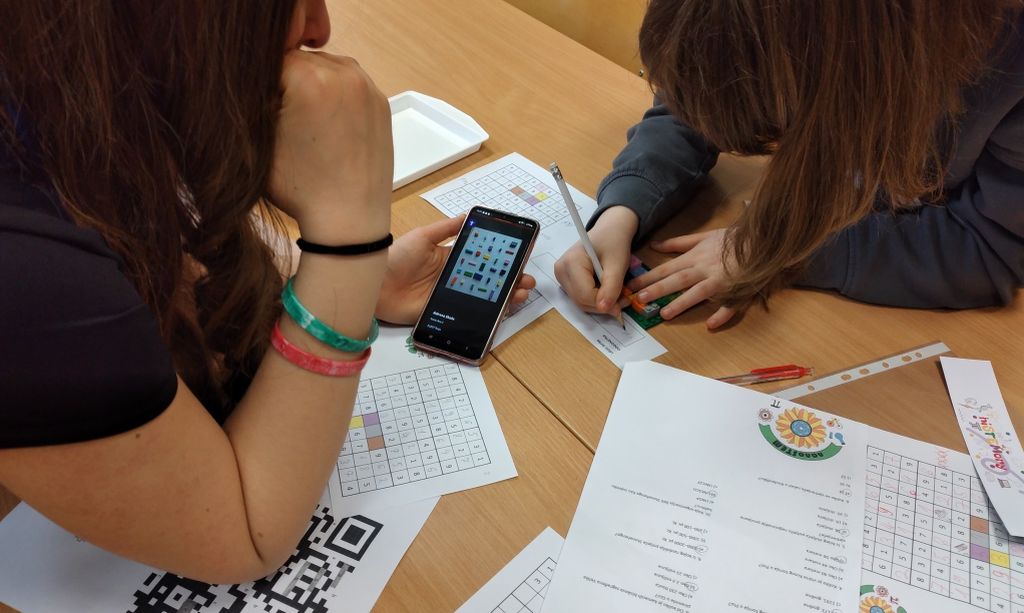 Aktivnost 3.2.1_Fotografija3_14.4.2025._Histemory-Mreža legosa. - za stranicu